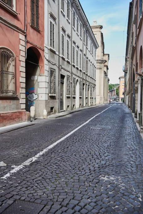 Apartamento Casa Asja: Cromatismo In Centro Storico Cesena Exterior foto