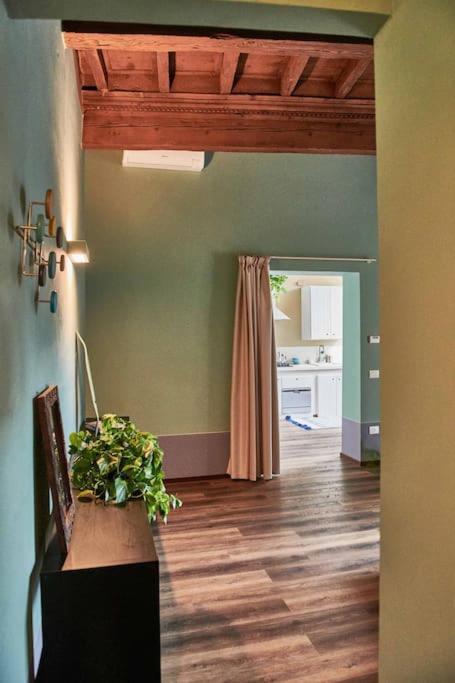 Apartamento Casa Asja: Cromatismo In Centro Storico Cesena Exterior foto