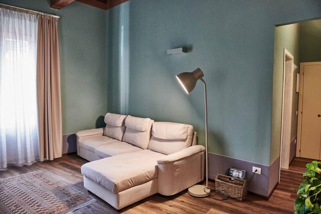 Apartamento Casa Asja: Cromatismo In Centro Storico Cesena Exterior foto