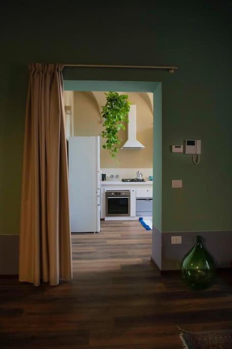 Apartamento Casa Asja: Cromatismo In Centro Storico Cesena Exterior foto